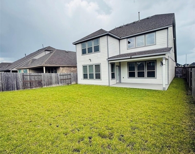 15826 Dove Hollow Drive - Photo Thumbnail 22