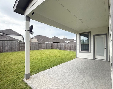 15826 Dove Hollow Drive - Photo Thumbnail 23