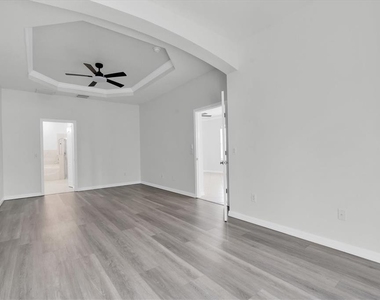 3312 Chapel Creek Circle - Photo Thumbnail 13