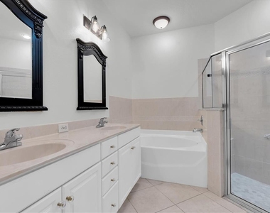 3312 Chapel Creek Circle - Photo Thumbnail 15