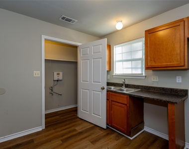 4120 Brandon Street - Photo Thumbnail 9