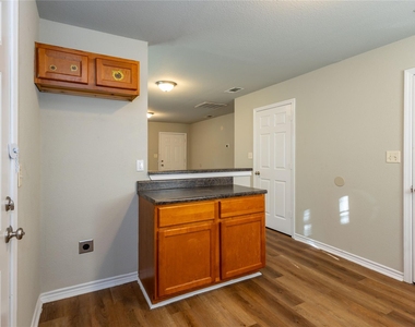 4120 Brandon Street - Photo Thumbnail 8