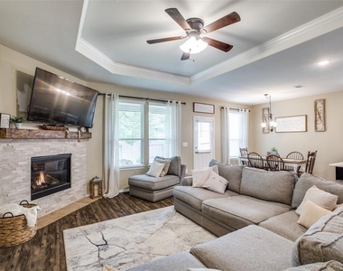 2151 Lost Timbers Drive - Photo Thumbnail 10