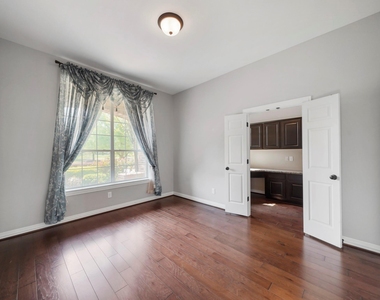 5430 Tyler Park Lane - Photo Thumbnail 4