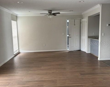673 Haven Place - Photo Thumbnail 3