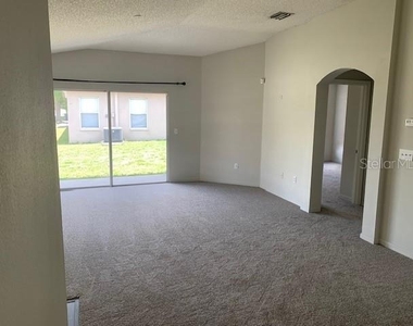 11802 Lynmoor Drive - Photo Thumbnail 1