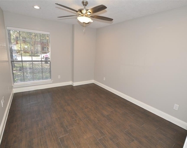 4602 Natural Bridge Drive - Photo Thumbnail 18