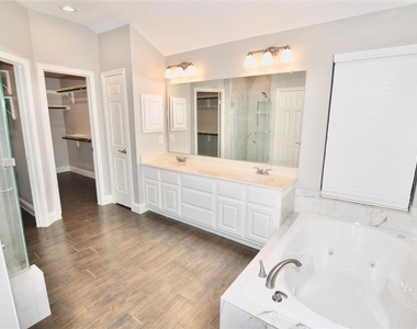 4602 Natural Bridge Drive - Photo Thumbnail 15