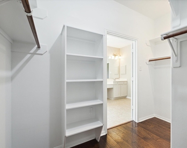30507 Russell Point Drive - Photo Thumbnail 15