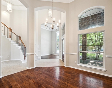 30507 Russell Point Drive - Photo Thumbnail 5