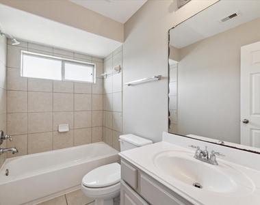 30507 Russell Point Drive - Photo Thumbnail 23