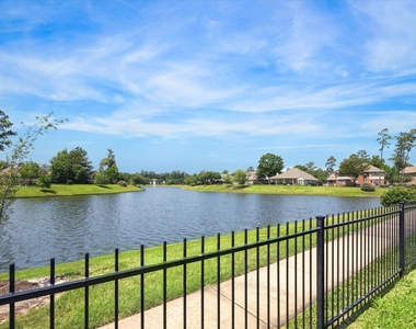 30507 Russell Point Drive - Photo Thumbnail 1
