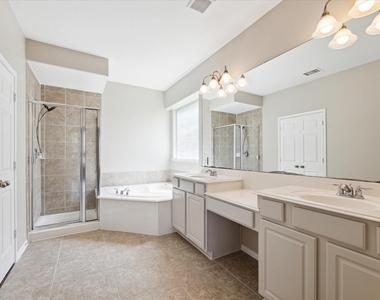 30507 Russell Point Drive - Photo Thumbnail 14