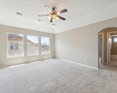30507 Russell Point Drive - Photo Thumbnail 19