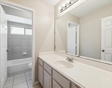 30507 Russell Point Drive - Photo Thumbnail 27
