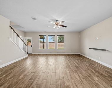 2415 Cloudy Bay Drive - Photo Thumbnail 2