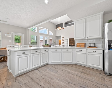 155 E Concord Valley Circle - Photo Thumbnail 12