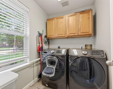 155 E Concord Valley Circle - Photo Thumbnail 20