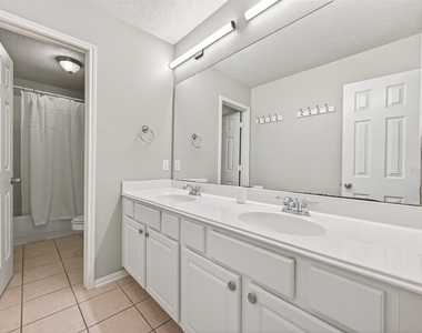 155 E Concord Valley Circle - Photo Thumbnail 32