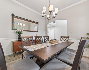 155 E Concord Valley Circle - Photo Thumbnail 7