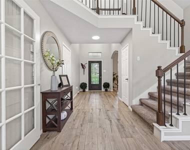 155 E Concord Valley Circle - Photo Thumbnail 4