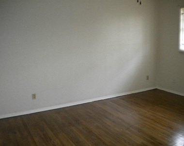 4423 Knotty Oaks Trail - Photo Thumbnail 8