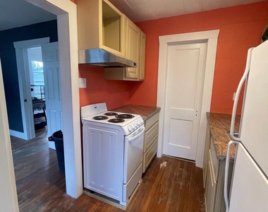12993 Mcdade Lane - Photo Thumbnail 5