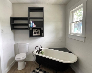 12993 Mcdade Lane - Photo Thumbnail 2