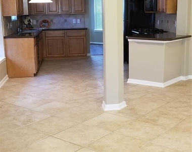 16331 Bandicoot Drive - Photo Thumbnail 3
