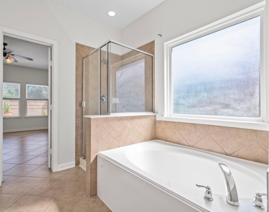 25210 Doves Gate Court - Photo Thumbnail 22