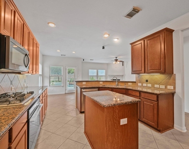 25210 Doves Gate Court - Photo Thumbnail 10