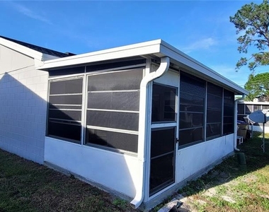 13 Lake Villa Way - Photo Thumbnail 2