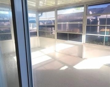 13 Lake Villa Way - Photo Thumbnail 3