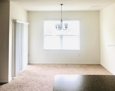 2222 Sequoia Way - Photo Thumbnail 2