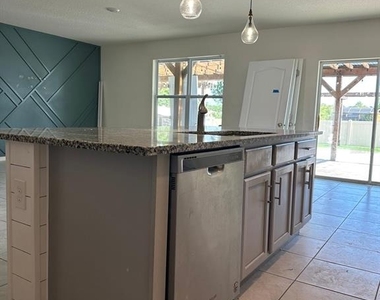 5287 Bracks Landing Drive - Photo Thumbnail 5
