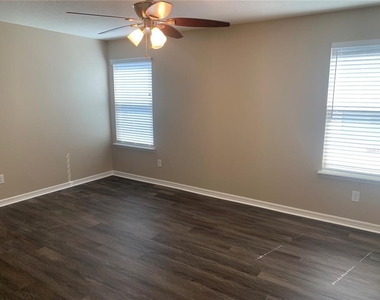 11848 Gray Rock Trail - Photo Thumbnail 13