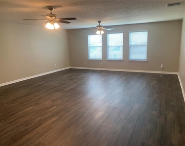 11848 Gray Rock Trail - Photo Thumbnail 8