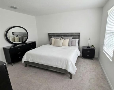 216 Citrine Loop - Photo Thumbnail 5