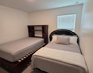 216 Citrine Loop - Photo Thumbnail 6
