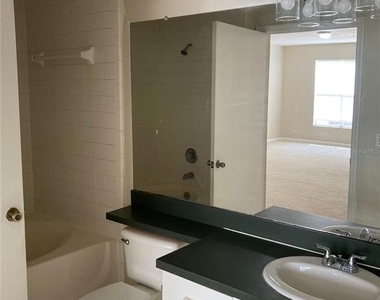 5578 Metrowest - Photo Thumbnail 5