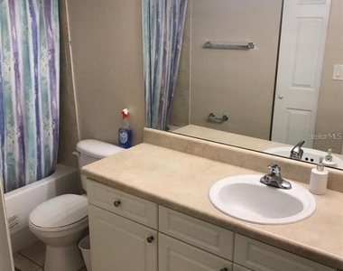 4572 Commander Drive - Photo Thumbnail 8