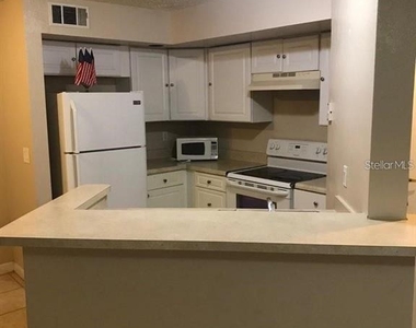 4572 Commander Drive - Photo Thumbnail 5