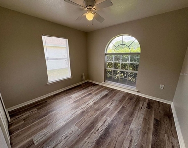 609 Tamarin Lane - Photo Thumbnail 6