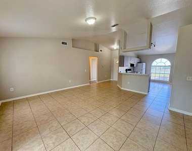 609 Tamarin Lane - Photo Thumbnail 2