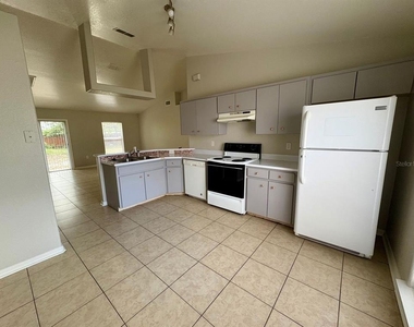 609 Tamarin Lane - Photo Thumbnail 11