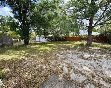 609 Tamarin Lane - Photo Thumbnail 21