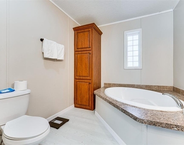 8125 Shelley Trail - Photo Thumbnail 9