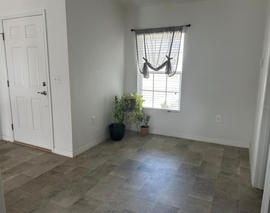 1116 Caloosa Ridge Way - Photo Thumbnail 3