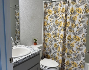 1116 Caloosa Ridge Way - Photo Thumbnail 7