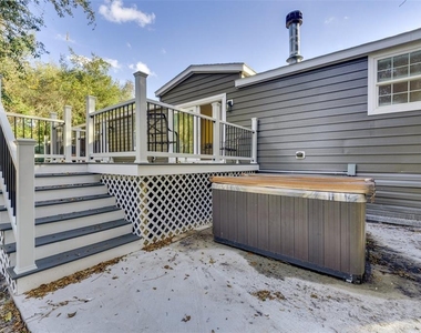8123 Shelley Trail - Photo Thumbnail 17
